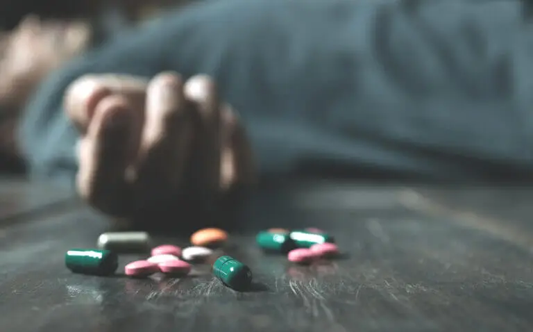 The person using drugs overdose and will be go to death this con